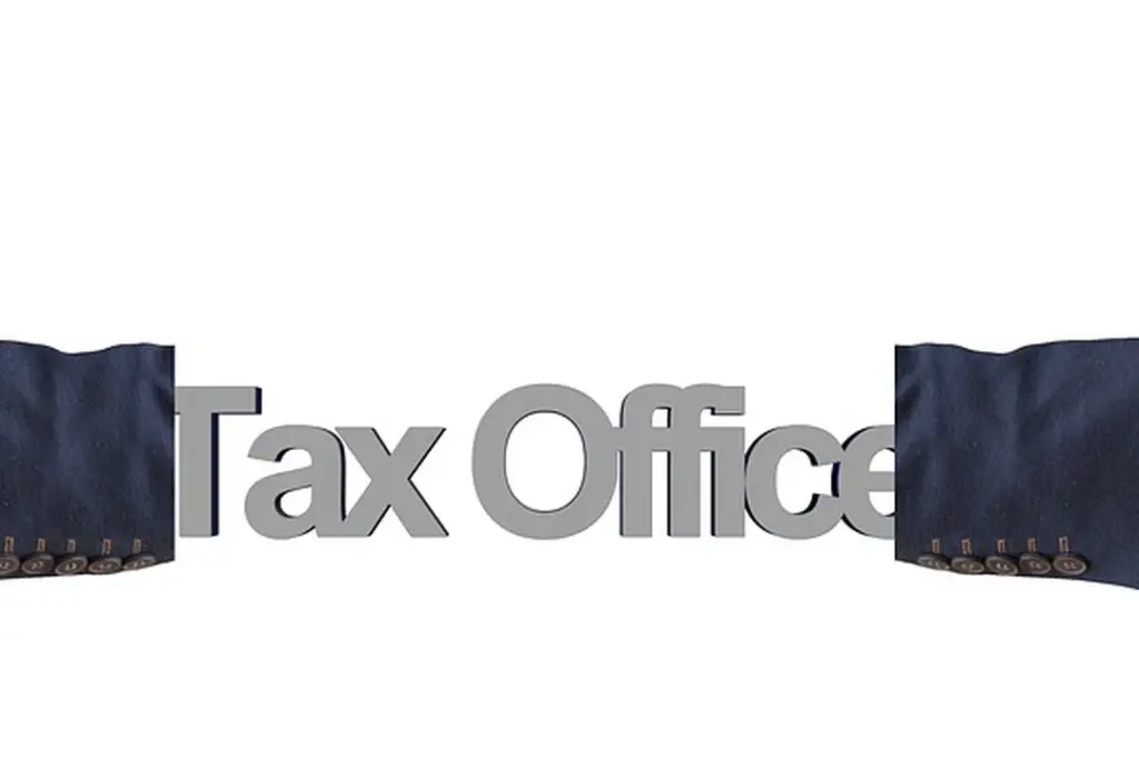 Are HOA Fees Tax Deductible? A Guide for Homeowners